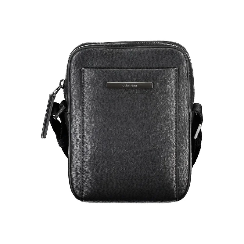 Calvin Klein Elegant Black Shoulder Bag with Sleek Detailing