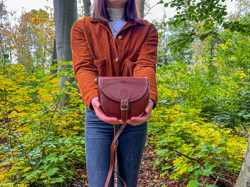 Rustic Elegance: The Perfect Shoulder Bag for Every Occasion